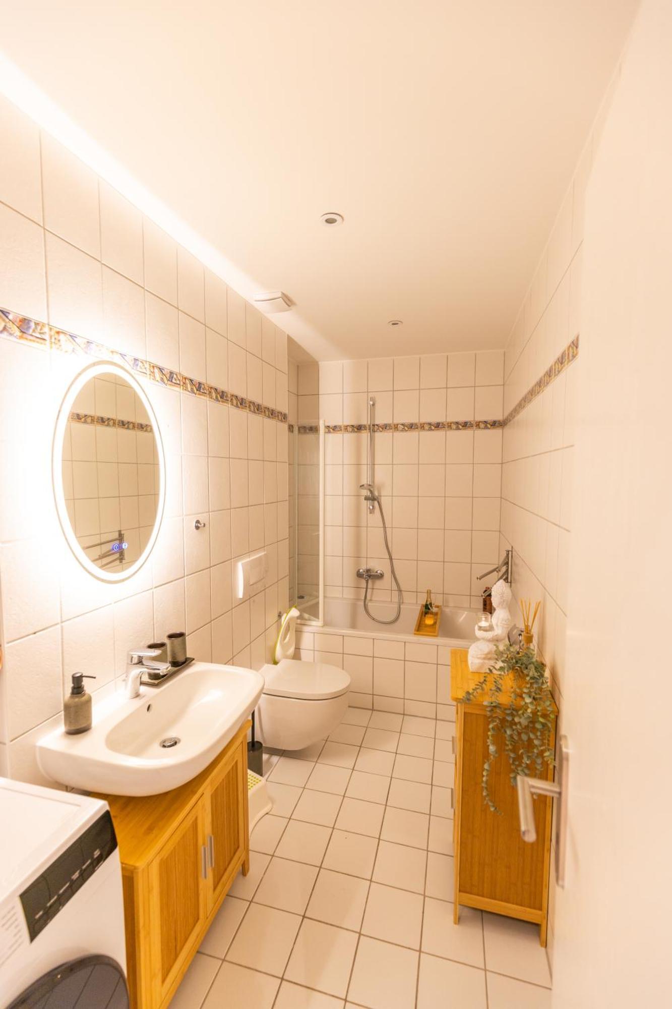 Bautzen Living Appartement - Zentrumslage Parkplatz Babybett Exterior foto